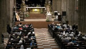 Veglia per pace cattedrale trento 12 settembre