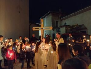 Croce Giubileo, iniziato in Valle dei Laghi il pellegrinaggio in Diocesi